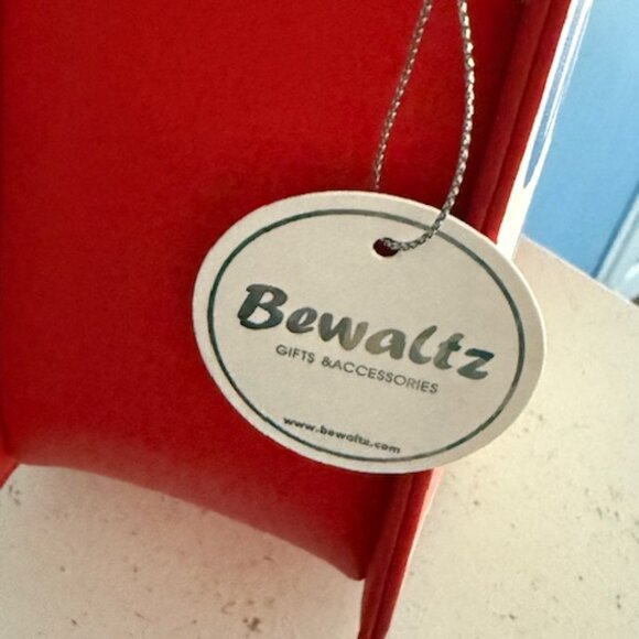 NWT Whipped Cream Can Novelty Crossbody Purse Bag Kids Fun - Picture 4 of 6